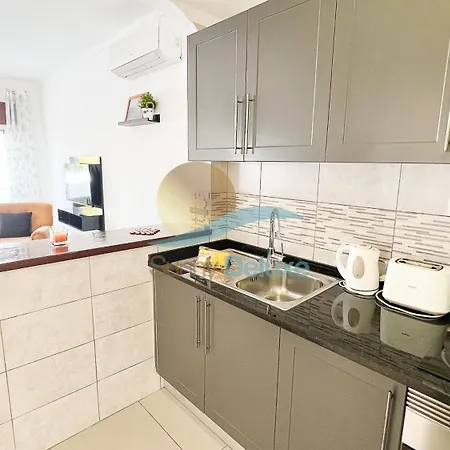 Oura Areiasol By Sunny Deluxe Apartment