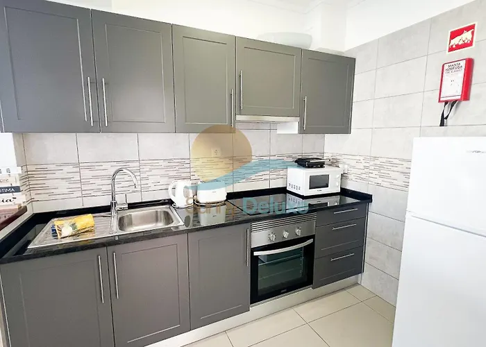 Oura Areiasol By Sunny Deluxe Apartman *